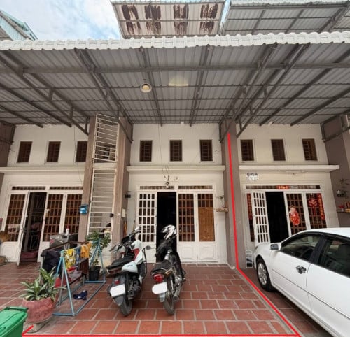 ๐ฆLink House Available for Urgent Sale at a Special Price (Negotiable).