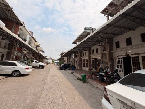 ๐ฆLink House Available for Urgent Sale at a Special Price (Negotiable).