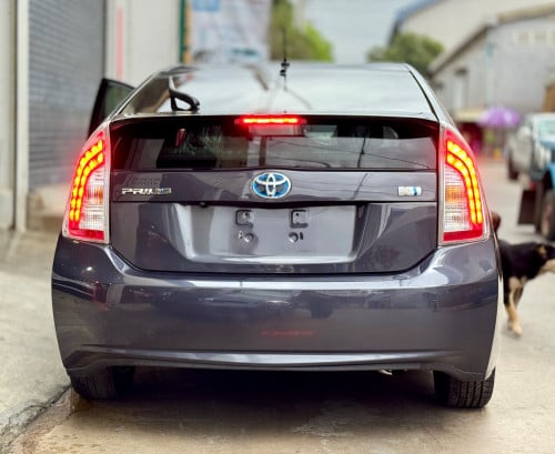 🚘 បង់រំលស់​១០០%ពុំចាំបាច់មានប្រាក់ចូលរួម​💰ការប្រាក់​0.65% 2013 Toyota Prius option2 (ក្រដាសពន្ធ)