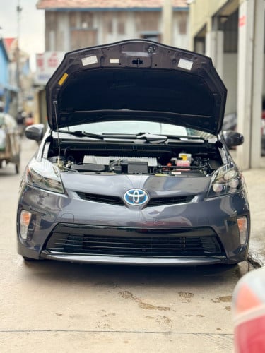 🚘 បង់រំលស់​១០០%ពុំចាំបាច់មានប្រាក់ចូលរួម​💰ការប្រាក់​0.65% 2013 Toyota Prius option2 (ក្រដាសពន្ធ)