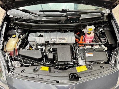 🚘 បង់រំលស់​១០០%ពុំចាំបាច់មានប្រាក់ចូលរួម​💰ការប្រាក់​0.65% 2013 Toyota Prius option2 (ក្រដាសពន្ធ)