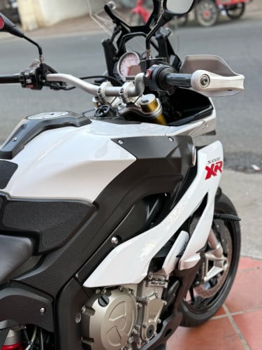 2016 S1000xt