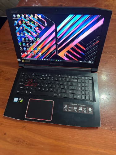Acer Predator i5-7TH 16GB GTX1060 6GB