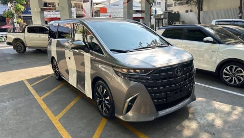 Alphard 2024