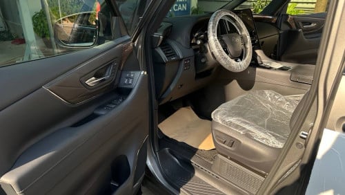 Alphard 2024