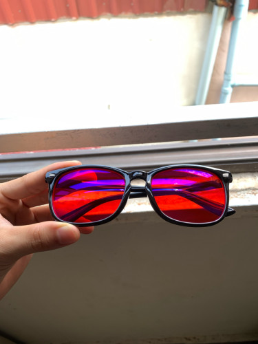 Blue light glasses