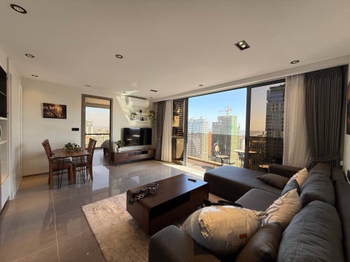 Condo resale in Bkk1