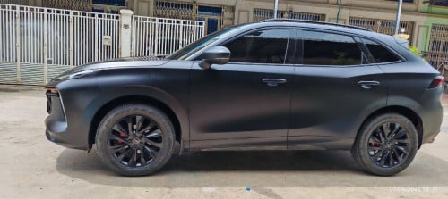 Forthing 022 luxury SUV