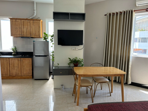 Full furnished Studio apartment with elevator _带电梯的精装修单间公寓