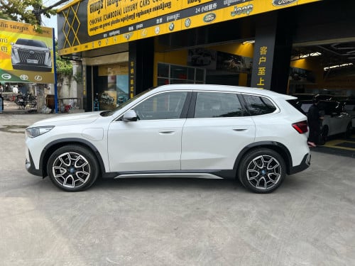 BMW IX1 xDrive30L 2024 EV