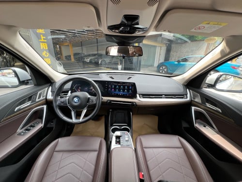 BMW IX1 xDrive30L 2024 EV