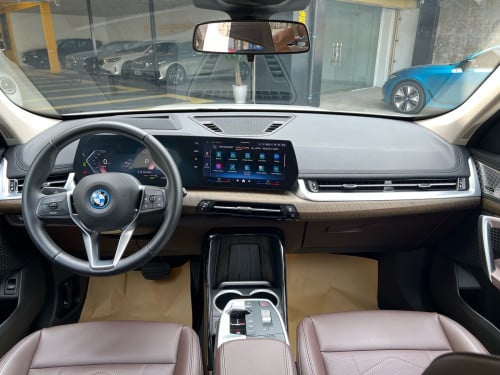 BMW IX1 xDrive30L 2024 EV