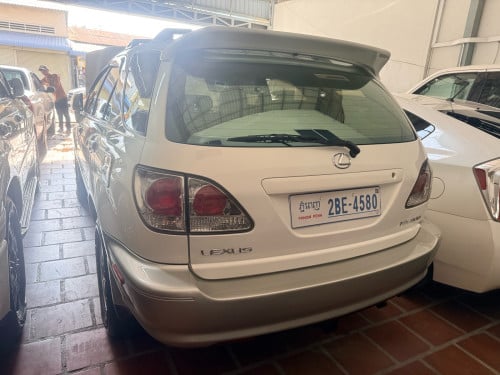 Lexus Rx300 ប៉ុងមួយ2001:13900$
