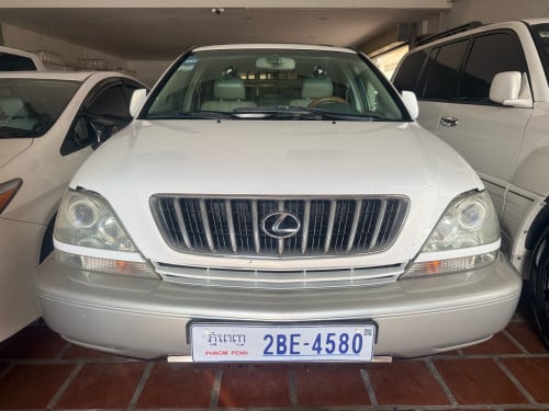 Lexus Rx300 ប៉ុងមួយ2001:13900$
