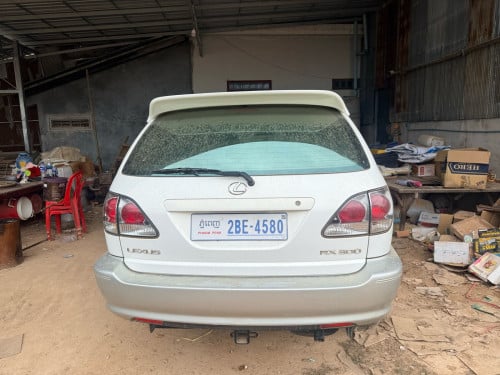 Lexus Rx300 ប៉ុងមួយ2001:13900$