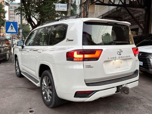 New Land Cruiser 3.5L Twin Turbo 2022