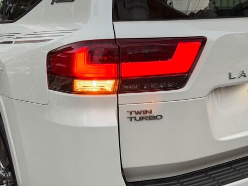 New Land Cruiser 3.5L Twin Turbo 2022