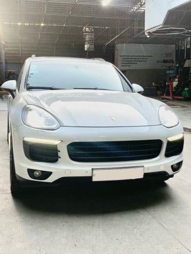 Porsche 2016 សាំងសុទ្ធ