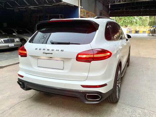 Porsche 2016 សាំងសុទ្ធ