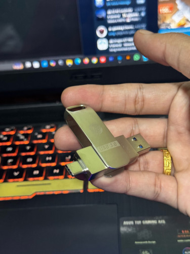 USB 3.0 32GB មុខពីរ ប្រើជាមួយទូរសព័្ទនិងកុំព្យូរទ័រ