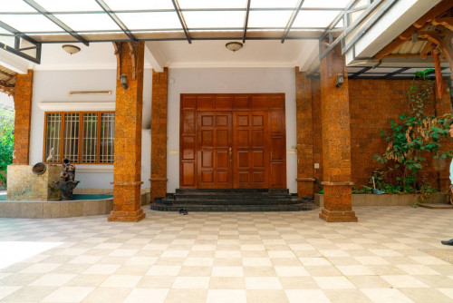 Villa For Rent At In BKK1 | Big Space For Parking