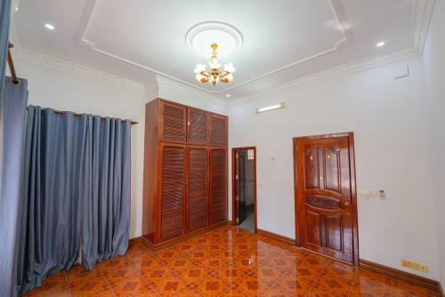 Villa For Rent At In BKK1 | Big Space For Parking