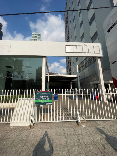 Warehouse For Rent