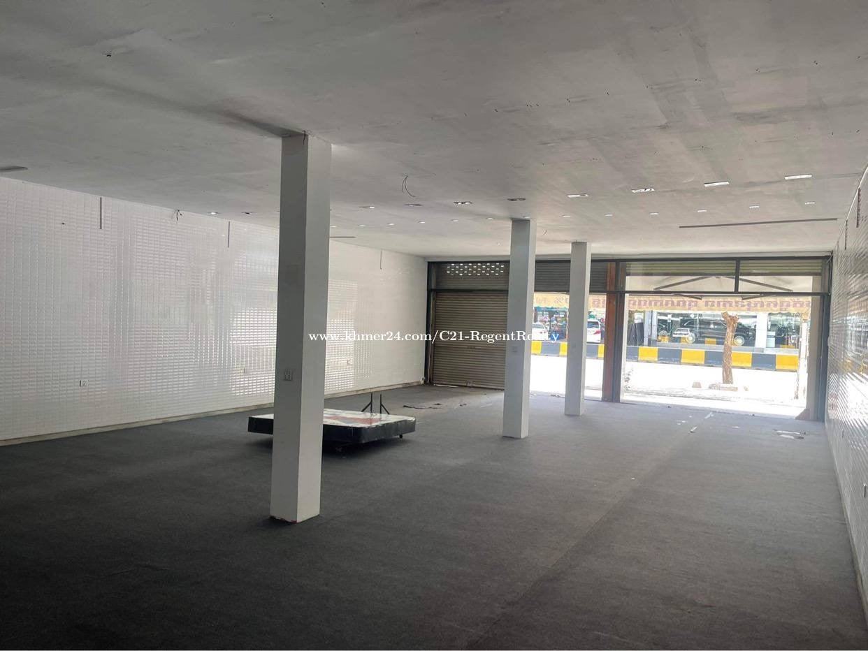 Shophouse For Rent In BKK1 | Preah Monivong Blvd