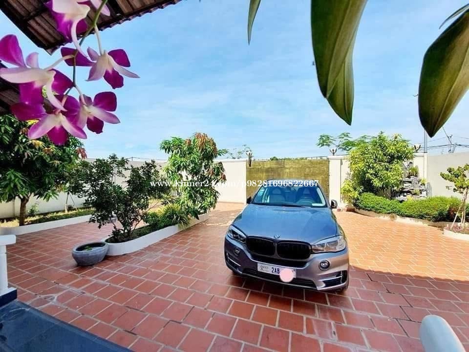 វីឡាជួល តាខ្មៅ