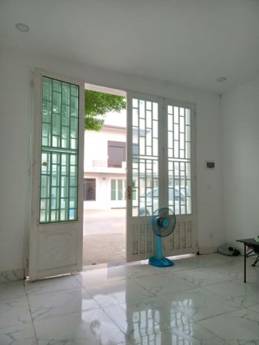 ផ្ទះខ្លួនឯងលក់ខាត់វិញ
