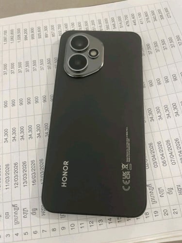 លក់រឺដូរជា1iphone  Honor400 99℅មានឆ្នាំងសុីន មានប្រអប់