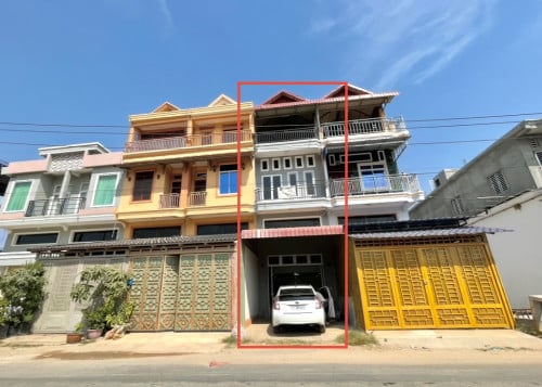 ផ្ទះអាជីវកម្មសម្រាប់លក់ | Commercail house for sale (ទីតាំង​ជិតបន្ទាយអង្គរក្ស)