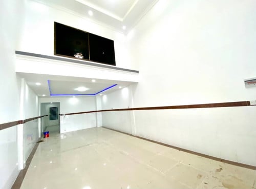 ផ្ទះអាជីវកម្មសម្រាប់លក់ | Commercail house for sale (ទីតាំង​ជិតបន្ទាយអង្គរក្ស)