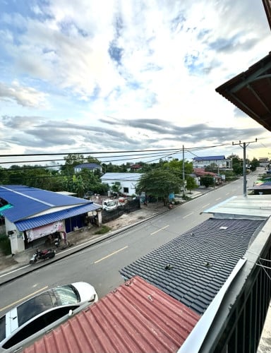 ផ្ទះអាជីវកម្មសម្រាប់លក់ | Commercail house for sale (ទីតាំង​ជិតបន្ទាយអង្គរក្ស)