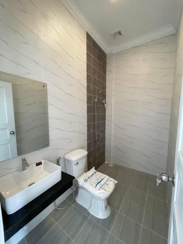 ផ្ទះសំរាបជួល House For rent