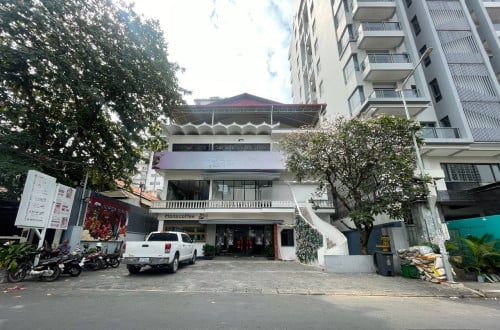 ផ្ទះសម្រាប់ជួល ទីតាំង​បឹងកេងកង១​ | House for rent in BKK1