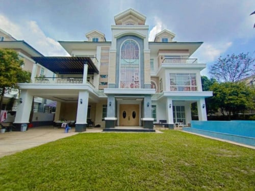 វីឡាឃីងកែង សម្រាប់ជួល | King Villa For Rent In Borey Penghout Boeung Snor