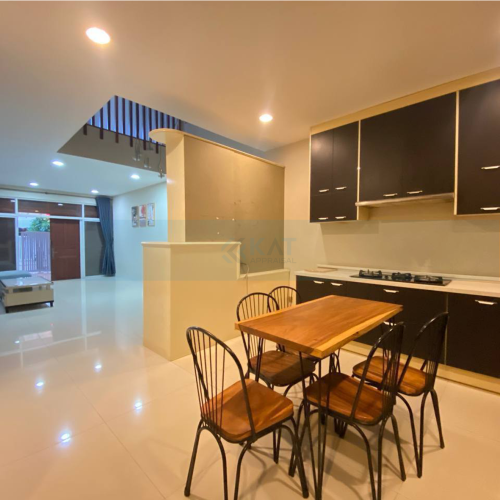 វីឡាកូនកាត់ សម្រាប់ជួល | Link House For Rent