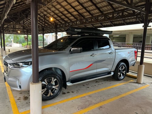 លក់ Mazda BT50 2022 4មុឺនគីឡូជាង ម្ចាស់ដេីម