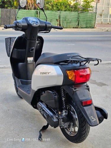 ជប៉ុនHonda TACT Fi 50cc ឆ្នាំខ្ពស់ ធានាថ្មីខ្លាំង ស៊ីសាំងតិចម៉ាស៊ីនហាប់ណែនតាន់ល្អទឹកថ្នាំសុីន