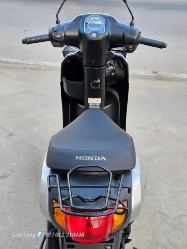 ជប៉ុនHonda TACT Fi 50cc ឆ្នាំខ្ពស់ ធានាថ្មីខ្លាំង ស៊ីសាំងតិចម៉ាស៊ីនហាប់ណែនតាន់ល្អទឹកថ្នាំសុីន