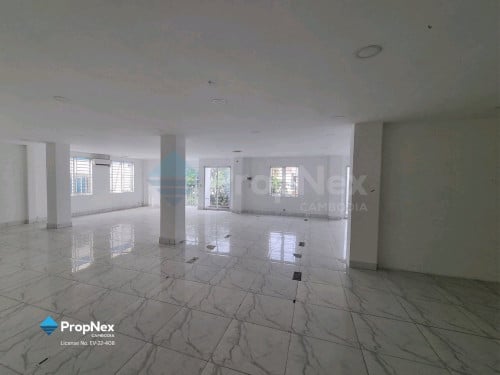 🏢 Building for Rent – in BKK3
