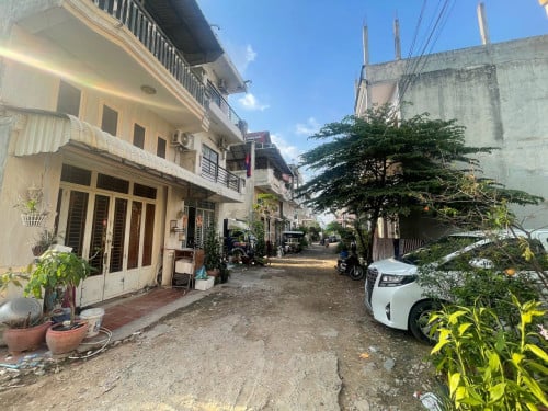 🏦 Link House Available for Urgent Sale at a Special Price (Negotiable).
