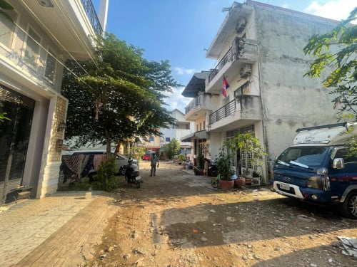 🏦 Link House Available for Urgent Sale at a Special Price (Negotiable).