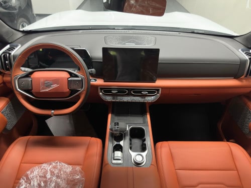 👉Nissan Z9 ឆ្នាំ 2026 Full option 37500$