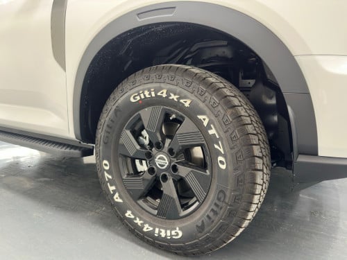 👉Nissan Z9 ឆ្នាំ 2026 Full option 37500$