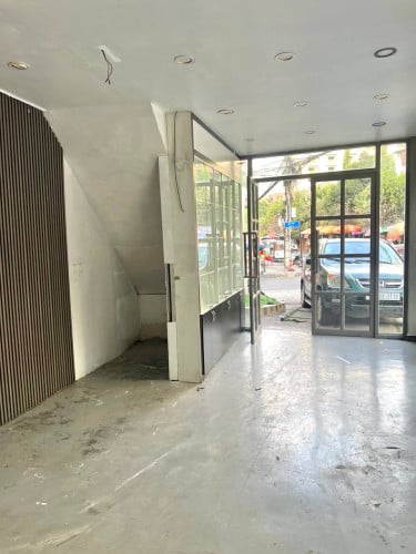 Corner Shop For Rent In BKK1