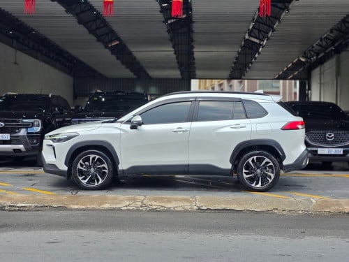 COROLLA CROSS 2024