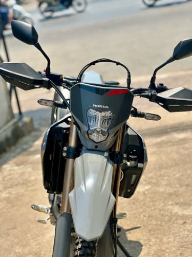CRF 300L ឆ្នាំ2025 ម៉ូតូ គីឡូសិន មួយរយជាង ម៉ូតូខ្ចី