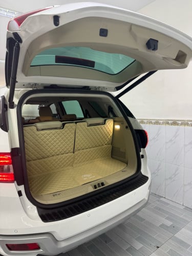 Ford Everest 2021